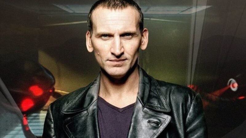 Christopher Eccleston Recalls Struggle with Mental Health: “I Thought I Was Going to Die”