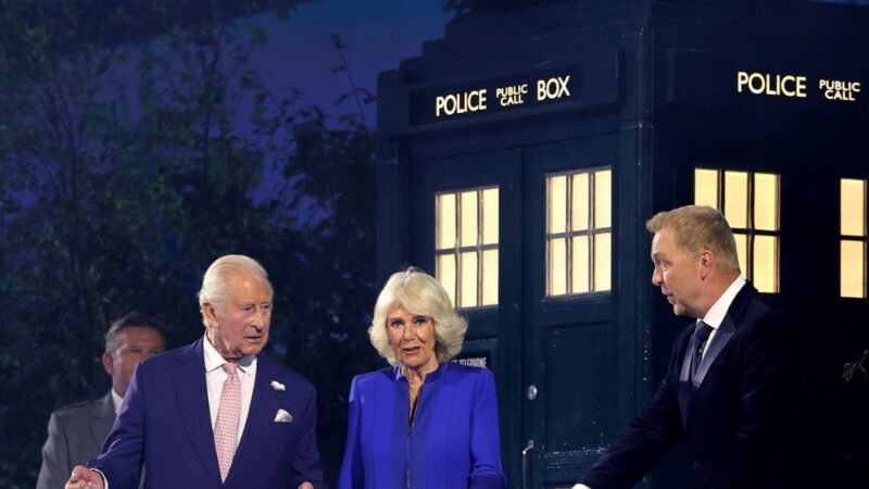 The King and Queen Rock Up in the TARDIS for the Commonwealth Games (With Sylvester McCoy in Tow)